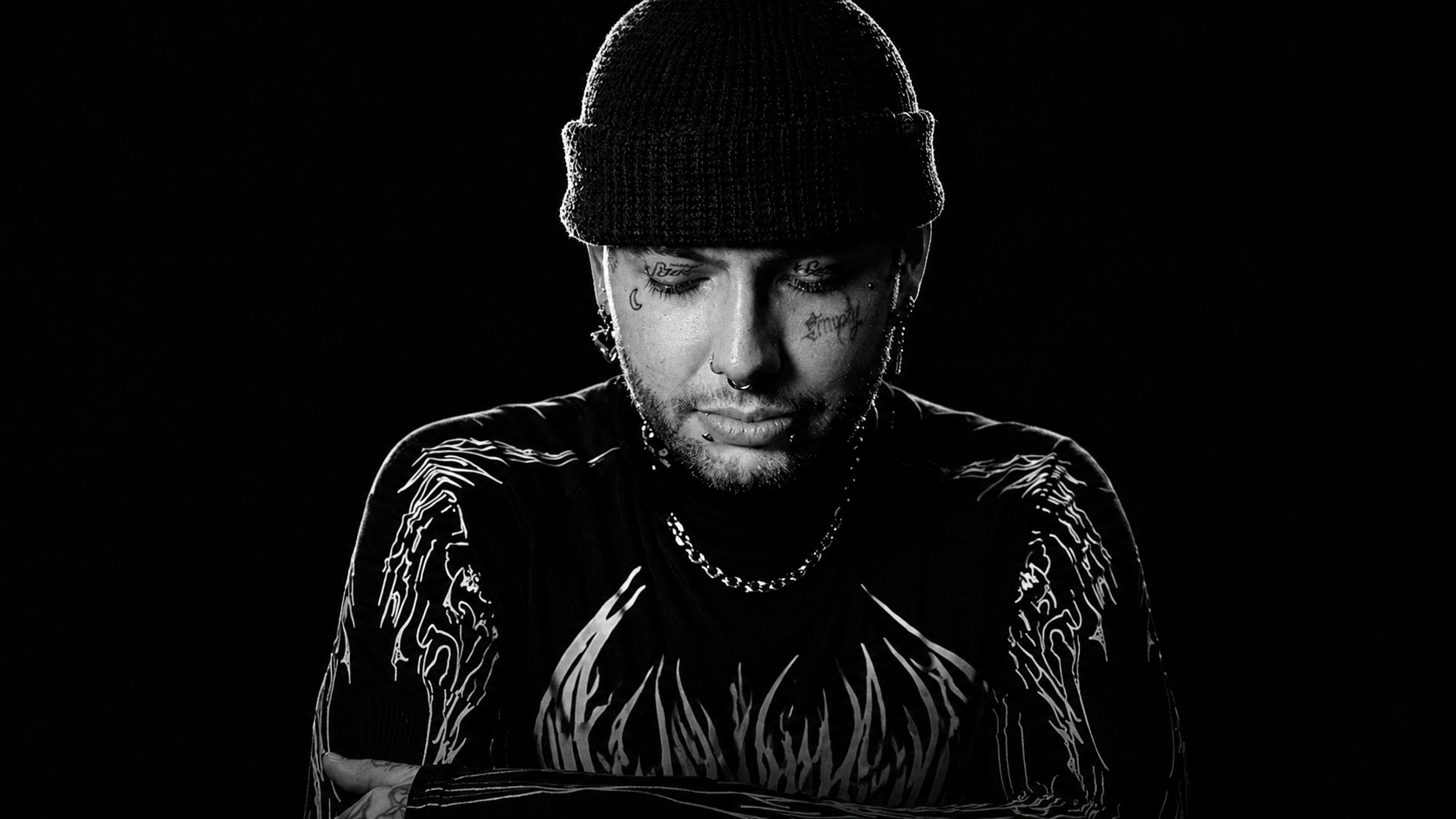 Retrato do tatuador Yago Ranze